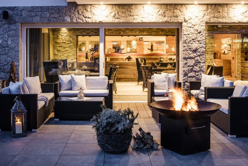 Hotel Dorfer Alpine&Charming Selva di Val Gardena Exterior photo